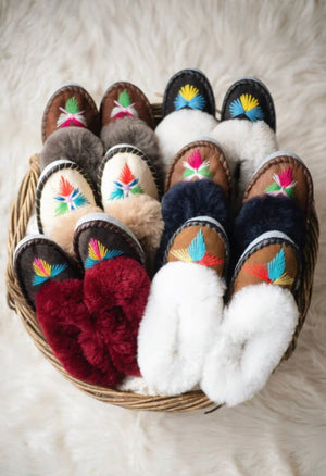 ONAIE Handmade Sheepskin Slipper- LUCKY DIP