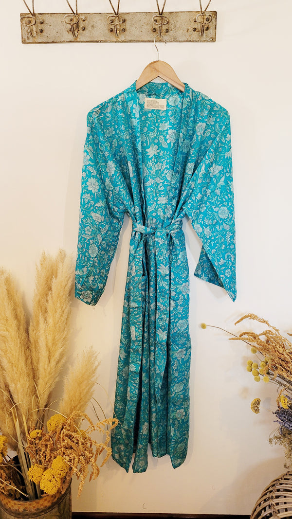 Vintage sari robe